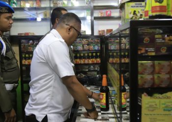 Operasi Miras: Satpol PP Kota Tangerang Sita 298 Botol Miras&nbsp;