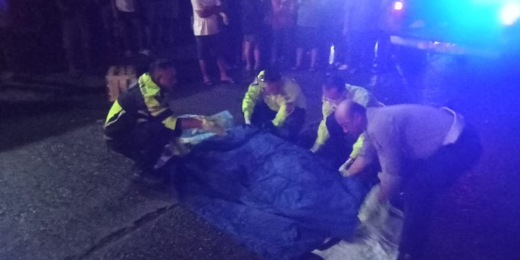 Pemotor Tewas Terlindas Truk Muatan Es Batu di Tambak Kibin, Begini Kronologis Lengkapnya