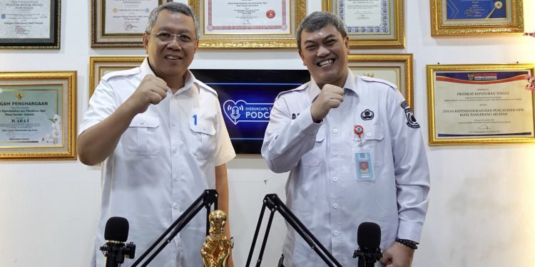 Meski Hari Libur, Disdukcapil Tangsel Tetap Buka Layanan Hingga Pencoblosan