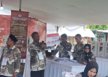 Masyarakat di Pulau Sangiang Akan Menyeberangi Lautan Demi Bisa Nyoblos