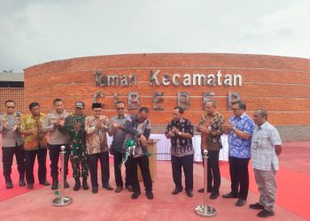 Helldy Resmikan RTP di Kecamatan Cibeber
