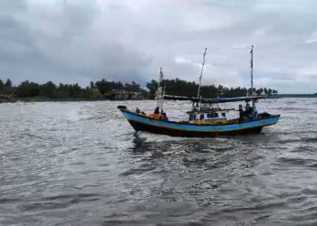 Muara Teluk Labuan Dangkal, Kapal Nelayan Cepat Rusak