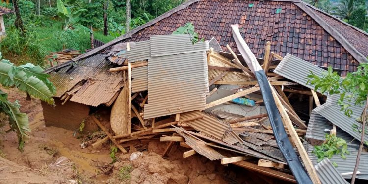 Cuaca Ekstrem di Lebak, 191 Rumah dan 764 Jiwa Terdampak Banjir dan Tanah Longsor