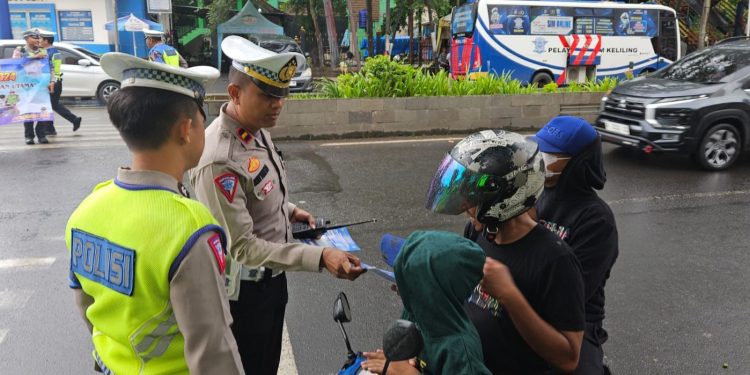 Hari ke-6 Operasi Keselamatan Maung 2024, Polresta Serang Kota Sasar Pusat Keramaian