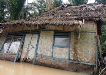 Banjir Mulai Surut, Satu Rumah di Patia Nyaris Roboh