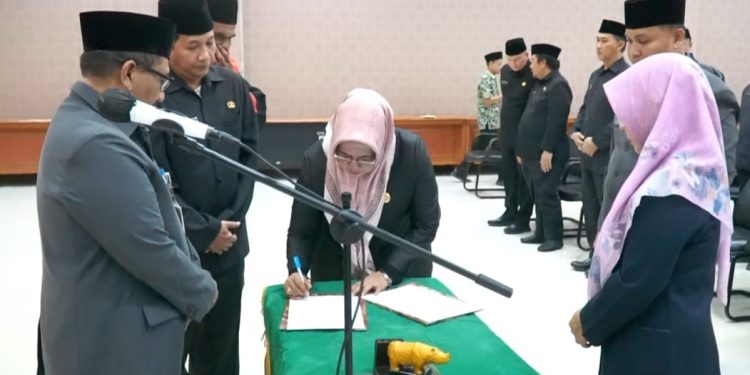 11 Pejabat Eselon II Pandeglang Dirotasi