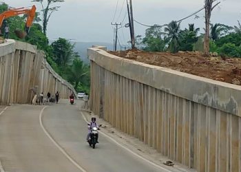 Miring, Tiang Pancang Tanjakan Bangangah Dibongkar