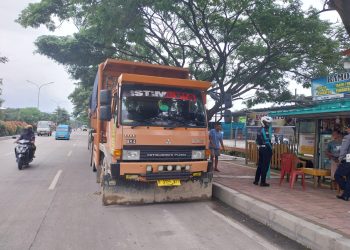 Dishub Kewalahan Tertibkan Truk di JLS Cilegon