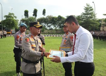 Sukses Ungkap Kasus Beras Oplosan, 2 Polisi Dapat Penghargaan
