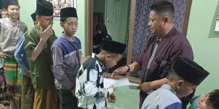 Pokja WHTU Santuni Anak Yatim di Majelis Al-Hidayah Paguyuban K Seperempat