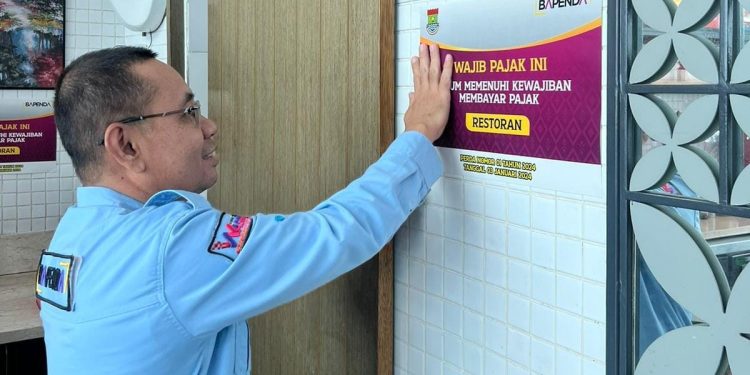 Belum Bayar Pajak, Resto Delico di Bandara Soekarno-Hatta Ditempeli Stiker oleh Bapenda