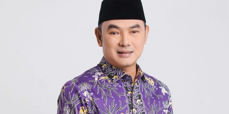 Mad Romli Disarankan Pilih Wakil yang Punya Kekuatan Akar Rumput