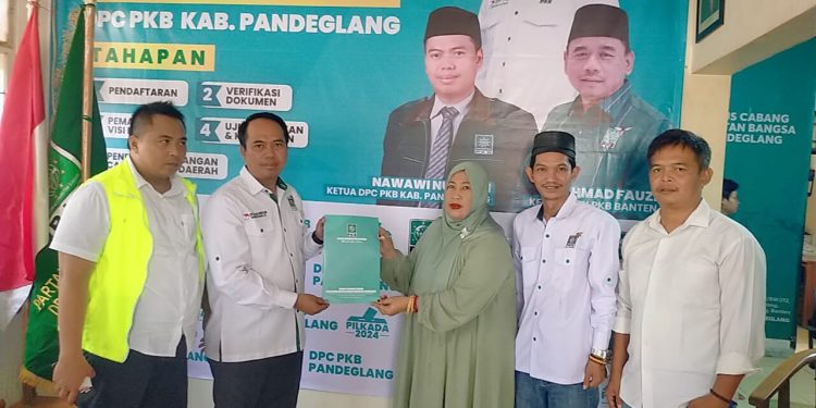 Anak Bupati Pandeglang Ambil Formulir Balonbup di Tiga Parpol
