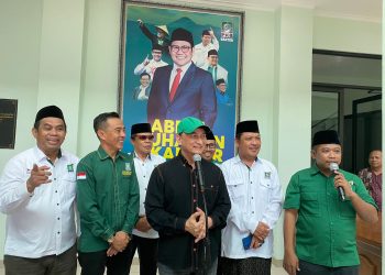 Serahkan Formulir Bakal Calon Gubernur Banten ke PKB, Dimyati Ngaku Sering Bertemu Cak Imin