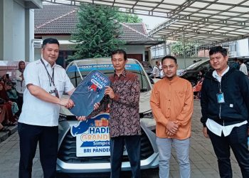 Nabung Simpedes, Warga Pandeglang Dapat Undian Hadiah Mobil Avanza