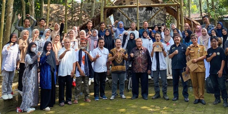 Berkolaborasi dengan Institusi Budaya, Yayasan Guriang Gelar Diskusi Pendokumentasian Budaya Rawan Punah