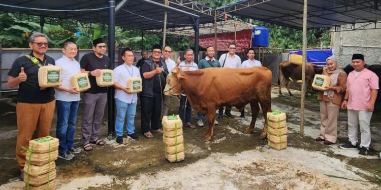 Yayasan Muslim Sinar Mas LandSerahkan 481 Hewan Kurban