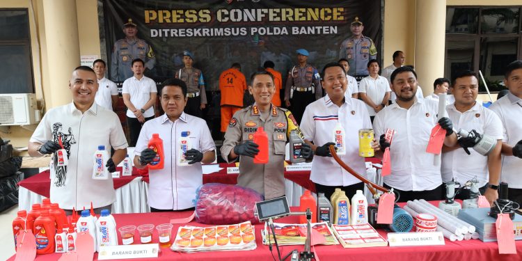 Bongkar Produsen Oli Palsu, Polda Banten: Ratusan Ribu Botol Beredar di Banten dan Kalimantan
