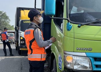Dishub Kabupaten Tangerang Gelar Operasi, 24 Kendaraan di Jalan Kawidaran Ditindak