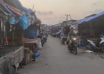 Setelah Diberikan Surat Peringatan, Sejumlah Pedagang Pasar Ciherang di Cikande Masih Bertahan