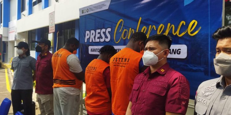 Bikin Onar di PIK 2, Tiga WNA Ditangkap Imigrasi Tangerang