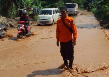 Banjir di Puloampel: Rumah, Puskesmas hingga Jalan Raya Terendam