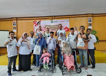 Dinsos Cilegon Salurkan 50 Paket Sembako ke Penyandang Disabilitas