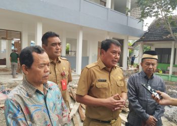 Maesyal Rasyid Tinjau Revitalisasi Gedung Sekolah KORPRI di Tigaraksa