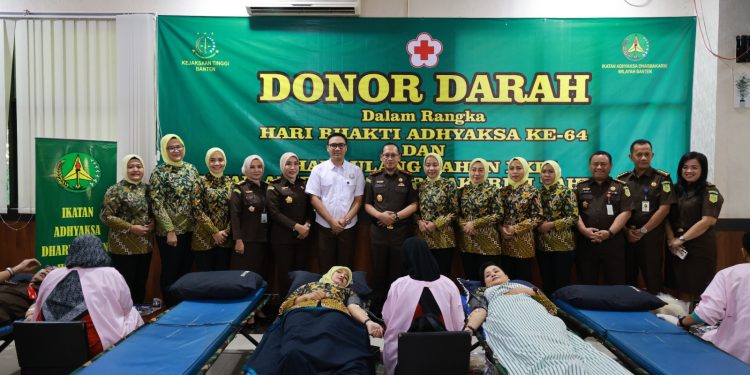 Kejati Banten Menyelenggarakan Kegiatan Donor Darah, Bakti Sosial dan Anjangsana