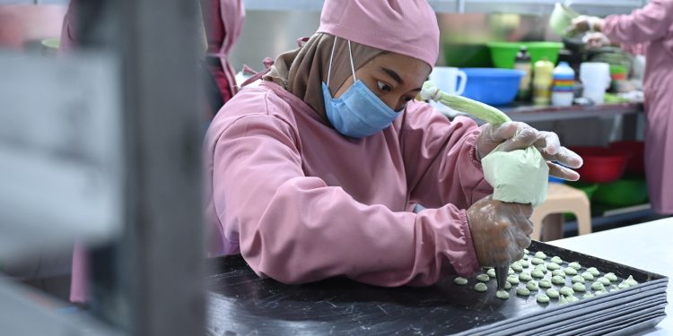 Berkat Program BRIncubator, UMKM Asal Bandung ‘Maira Cookies’ Sukses Jualan Kue Macaron dengan Omset Ratusan Juta Rupiah
