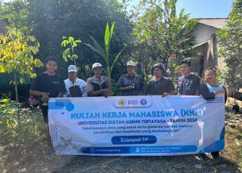 Berikan Manfaat, Mahasiswa Untirta Lakukan Penanaman Aneka Bibit