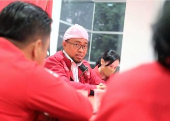 Putusan MK Tidak Dipatuhi, Kader PDIP Tangsel Demo ke DPR RI