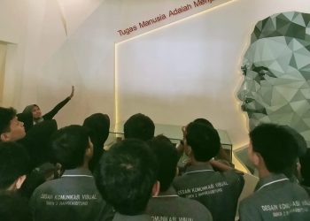 Tanamkan Nilai Sejarah, Siswa SMKN 2 Rangkabsitung Diajak ke Bangunan-bangunan Bersejarah