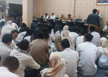 Ratusan Honorer Kota Serang Datangi Gedung DPRD, Minta Kejelasan Status