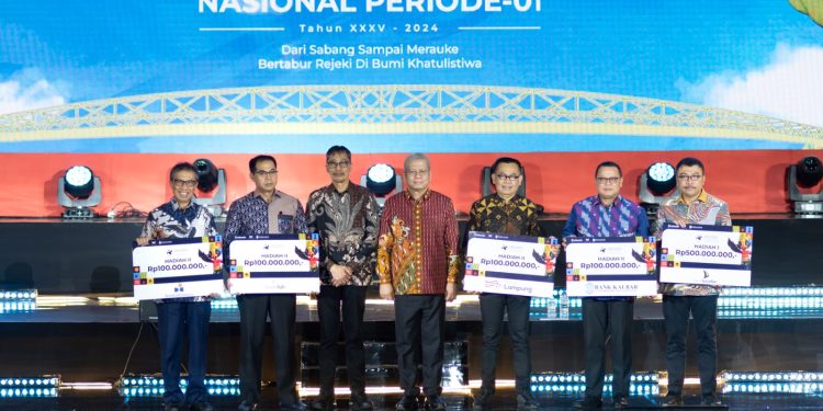 Nasabah bank bjb Dapat Hadiah Ratusan Juta Rupiah pada Undian Simpeda di Pontianak
