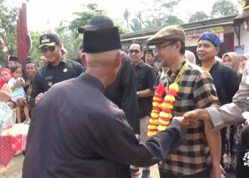 Ribuan Warga Sukasari Sambut Kedatangan Tim Penilai LKBA 2024