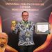 Tembus 100,32 Persen, Helldy Terima Penghargaan UHC dari Menko PMK