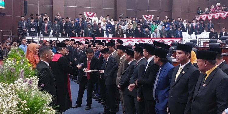 Muji Rohman dan Roni Alfanto Terpilih Jadi Pimpinan DPRD Kota Serang Sementara