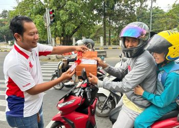Honda Banten Turun ke Jalan, Bagikan Bingkisan
