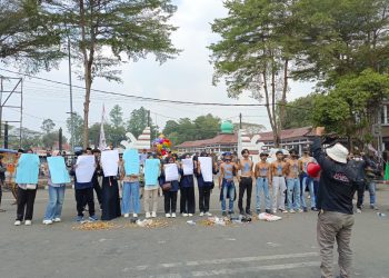 Mahasiswa Desak Pemkab Serang Segera Tangani Persoalan Ciujung