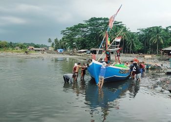Muara di Carita Pandeglang Alami Pendangkalan Parah, Nelayan Sulit Melaut
