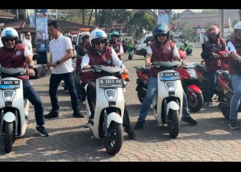 Touring Motor Listrik, PLN Kampanyekan Kendaraan Ramah Lingkungan