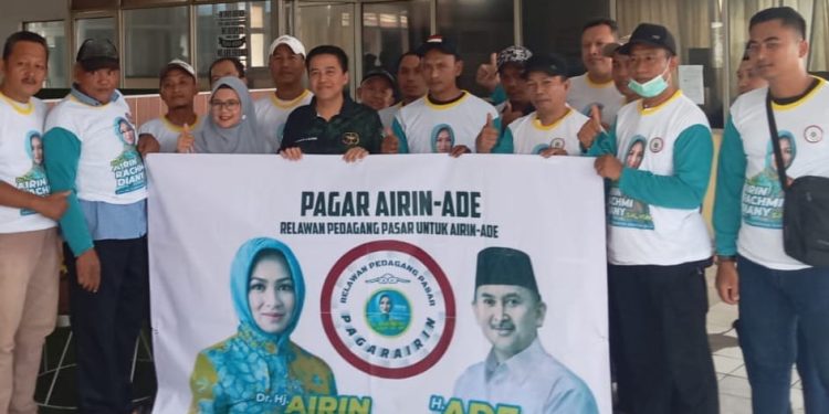Relawan Pedagang Pasar Dukung Airin-Ade, Ini Alasan dan Harapannya