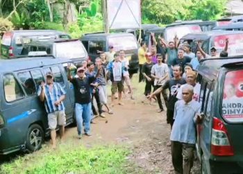 Puluhan Sopir Angkot di Pandeglang Dukung Dewi-Iing dan Andra-Dimyati