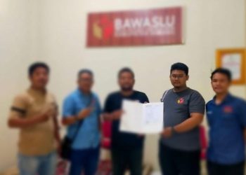 Kuasa Hukum Zakiyah-Najib Laporkan Kasus Perusakan APK ke Bawaslu