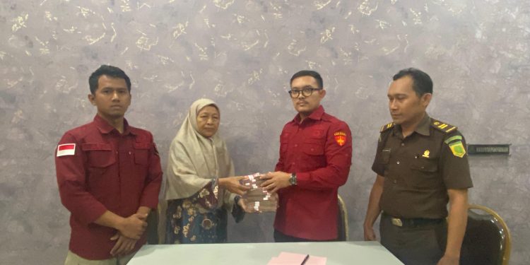 Eks Terpidana Korupsi LPDB Kembalikan Uang Pengganti Rp 143 Juta ke Kejari Lebak