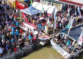 Ribuan Orang Ramaikan Tasyakuran Laut Panimbang 2024