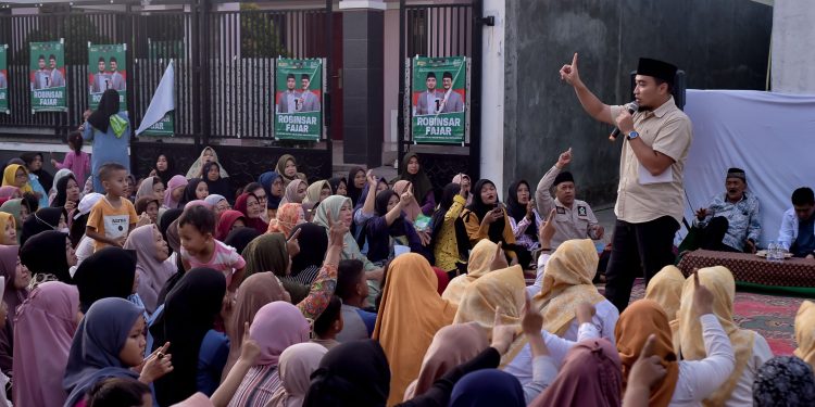 Robinsar-Fajar Prioritaskan Pendidikan: Program Kuliah Gratis dan Kenaikan Honor Tenaga Pendidik