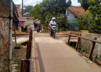 Bahaya! Sejumlah Perlintasan Kereta Api di Lebak Tak Berpalang 