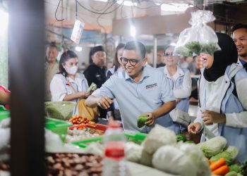 Serap Aspirasi Pedagang, Andra Soni Blusukan di Pasar Ceger Tangsel